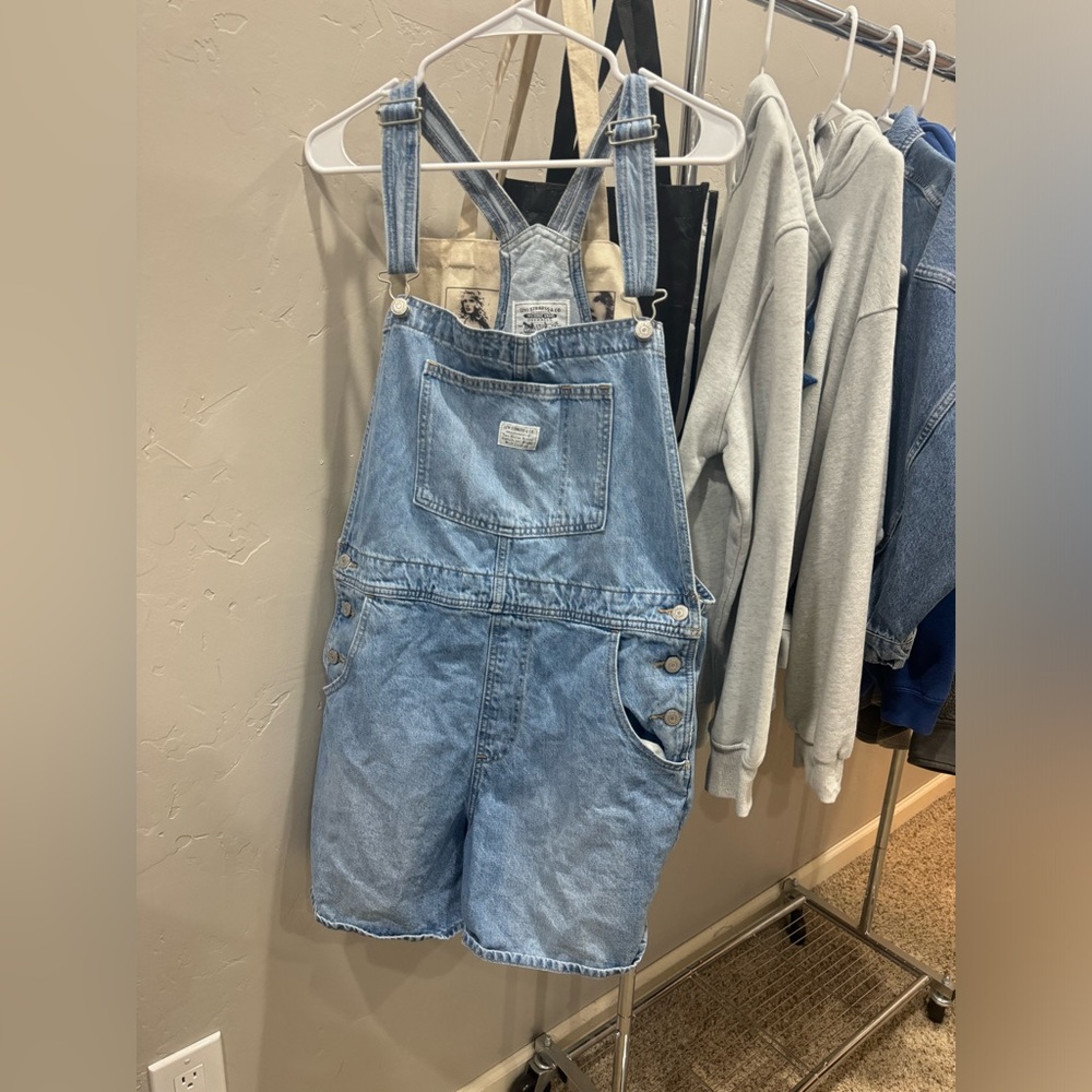 Levi’s Vintage Women’s Shortalls. Size Large.